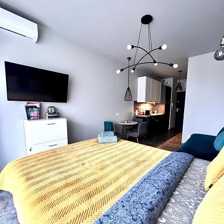 Stylowe Studio Krzemieniecka, Metro Slodowiec, Free Parking By Cosmo Spirit Varsovia Exterior foto