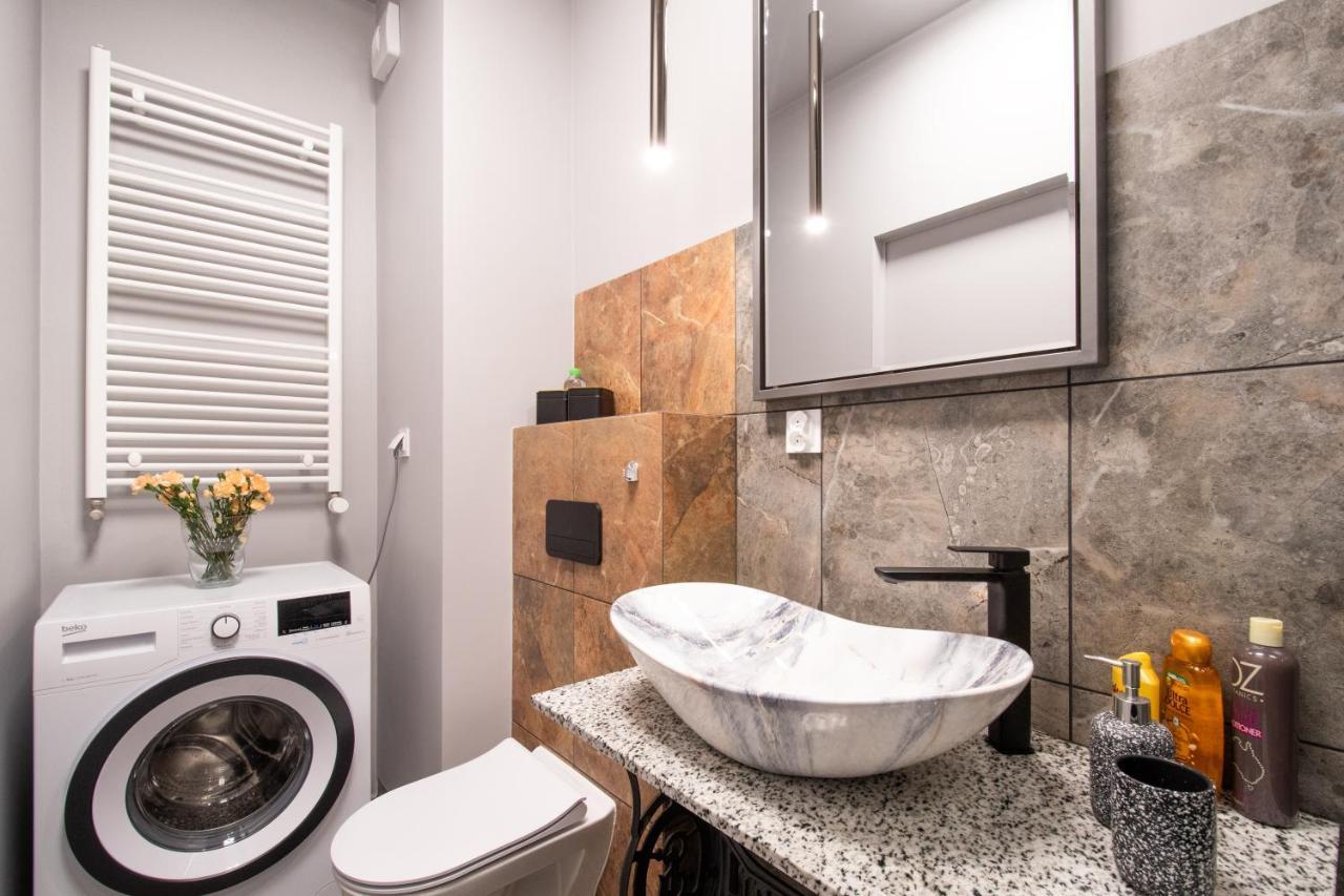Stylowe Studio Krzemieniecka, Metro Slodowiec, Free Parking By Cosmo Spirit Varsovia Exterior foto